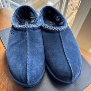 Ugg Tasman II - Size 9 Mens; equivalent to size 11 Womens